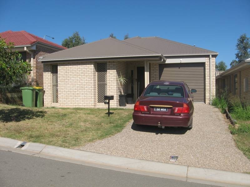 15 Freesia Close, Springfield Lakes QLD 4300