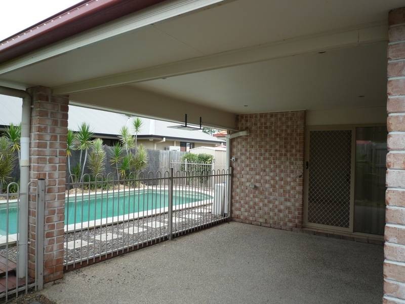 40 Neptune St, Springfield Lakes QLD 4300