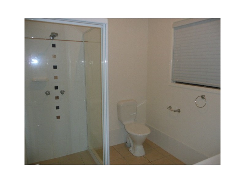 24 Summit Drive, Springfield Lakes QLD 4300