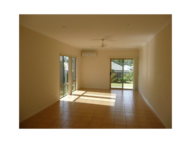 #244 Lakeside Avenue, Springfield Lakes QLD 4300