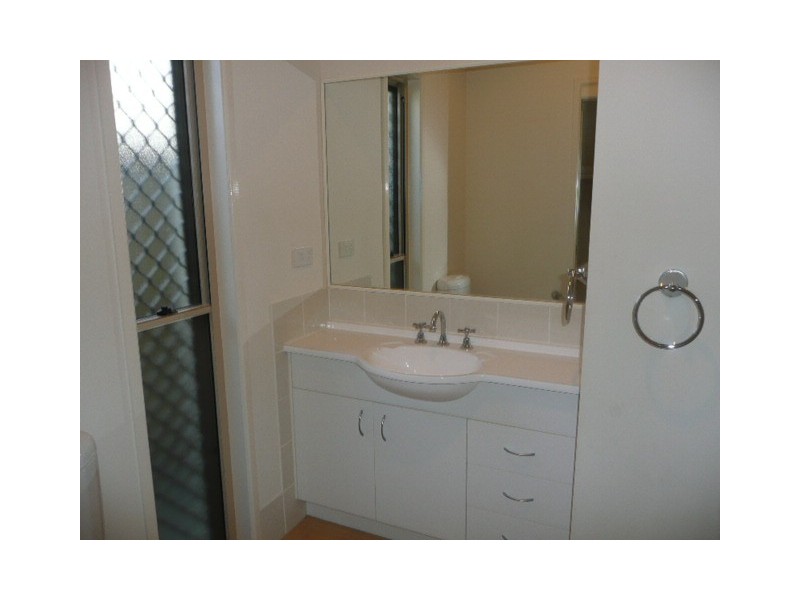 #244 Lakeside Avenue, Springfield Lakes QLD 4300