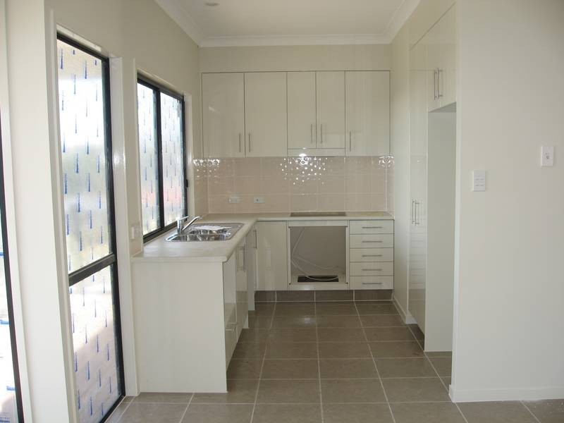 15 Dry Dock Circuit, Springfield Lakes QLD 4300