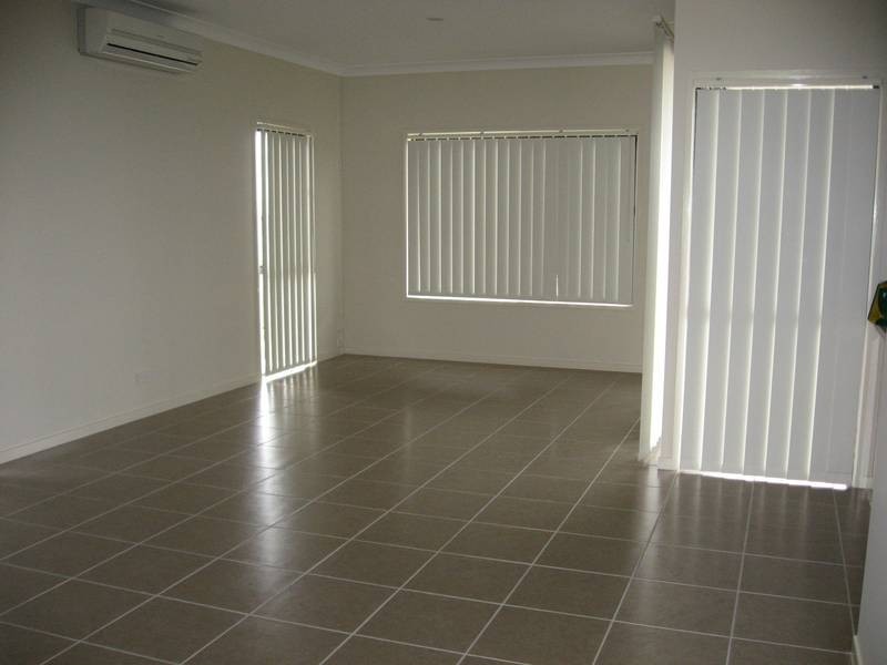 15 Dry Dock Circuit, Springfield Lakes QLD 4300