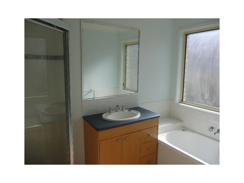 16 Ellen Circuit, Springfield Lakes QLD 4300