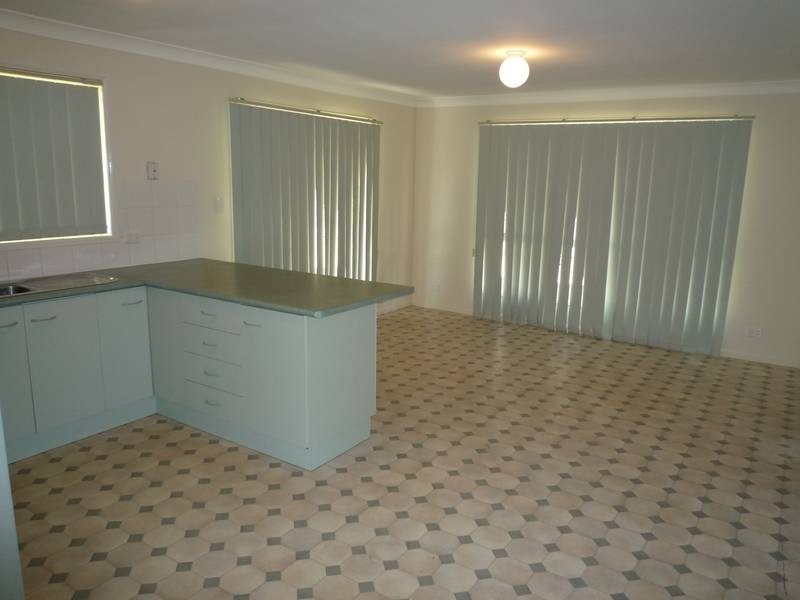 26 High Peak Cr, Springfield QLD 4300