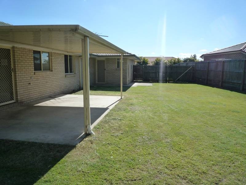 26 High Peak Cr, Springfield QLD 4300