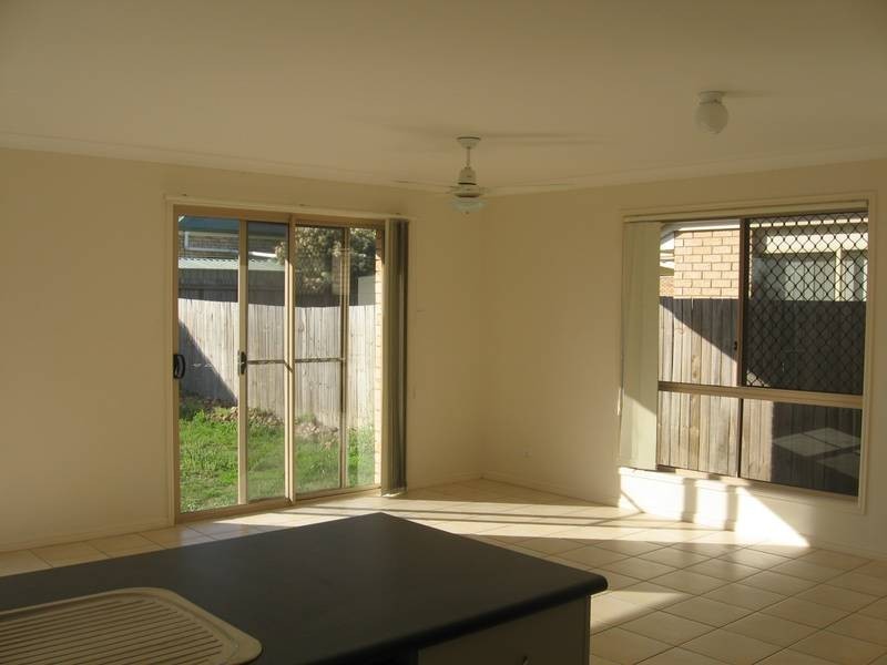 24 Emma Place, Springfield Lakes QLD 4300