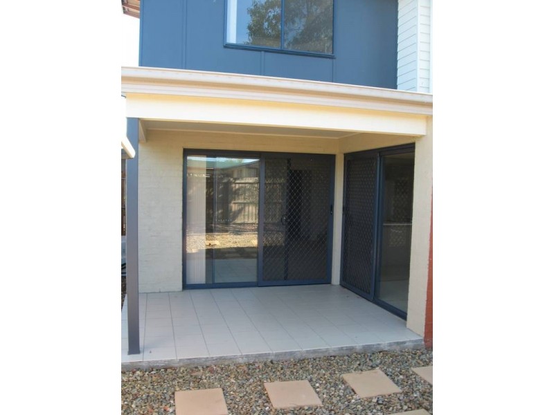 7/26 Commercial Drive, Springfield QLD 4300
