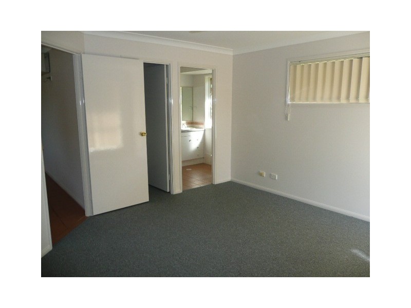 49 Streamview Crescent, Springfield QLD 4300