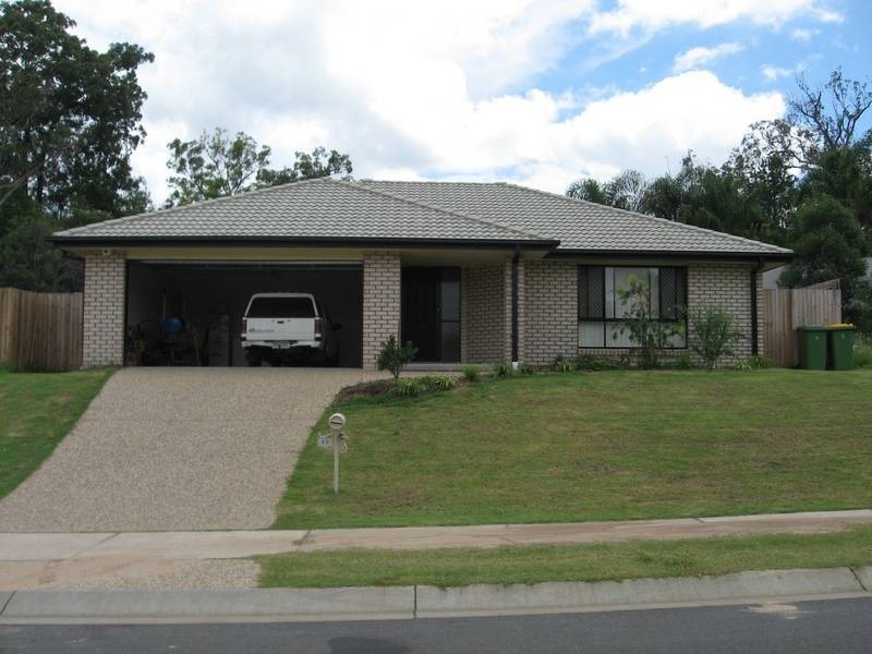 50 Parkside Drive, Springfield Lakes QLD 4300