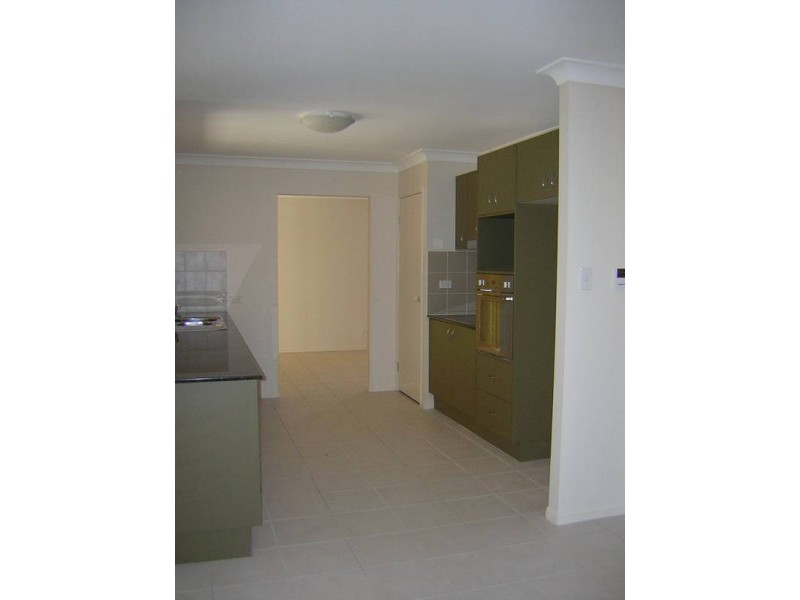 50 Parkside Drive, Springfield Lakes QLD 4300