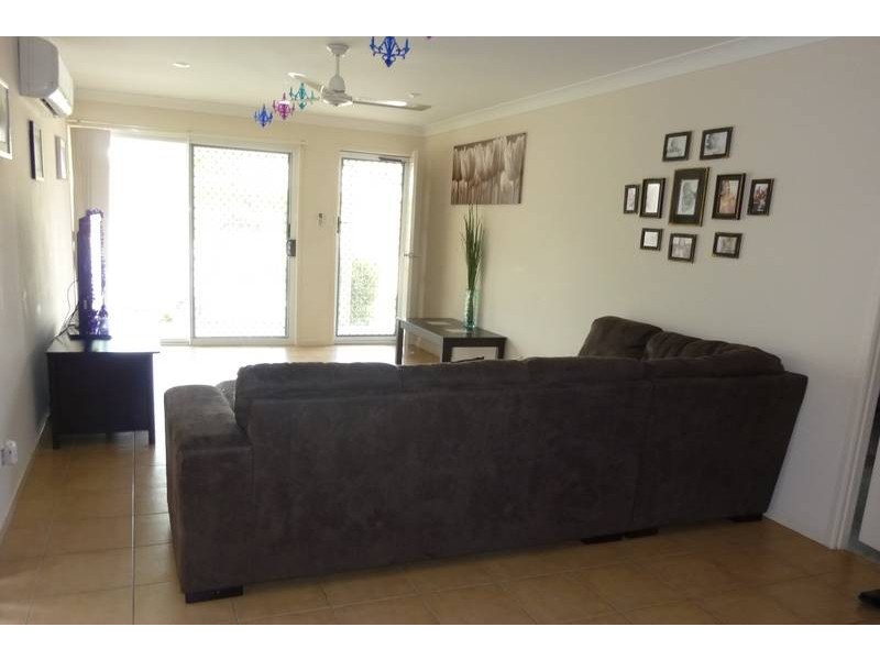 4 Freesia Close, Springfield Lakes QLD 4300