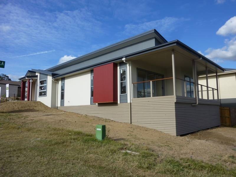 18 Dianella Street, Springfield Lakes QLD 4300