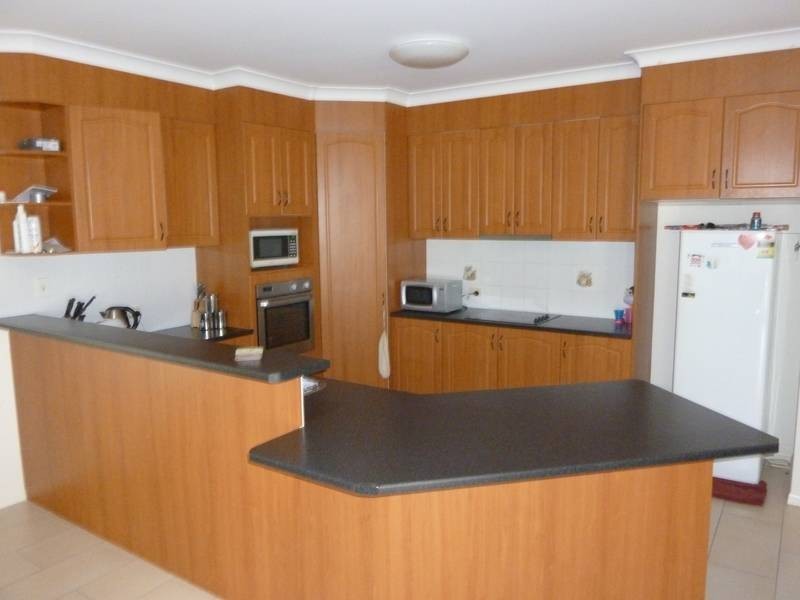 12 Admiral Cr, Springfield Lakes QLD 4300