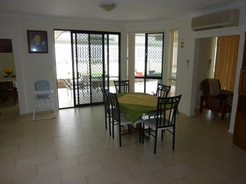 12 Admiral Cr, Springfield Lakes QLD 4300