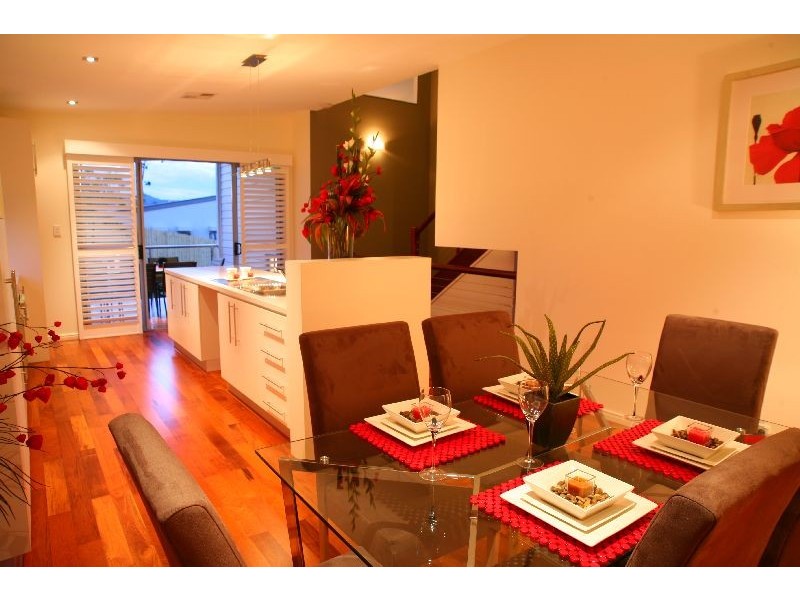 2 Boronia Ct, Springfield Lakes QLD 4300