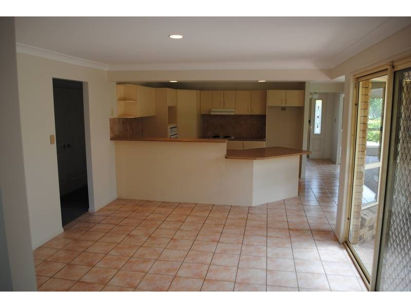 2 Dellwood Road, Springfield QLD 4300