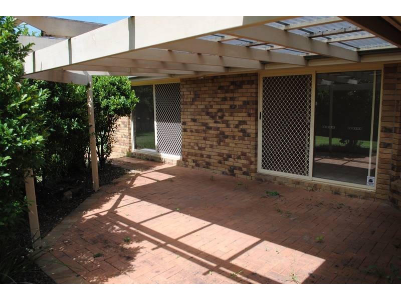 2 Dellwood Road, Springfield QLD 4300