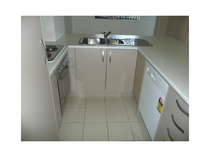 7/26 Commercial Dr, Springfield QLD 4300