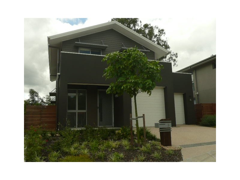 3 Spyglass Lane, Brookwater QLD 4300