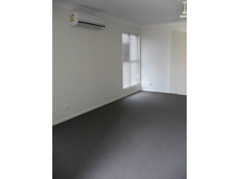 28 Esperance Crescent, Springfield Lakes QLD 4300