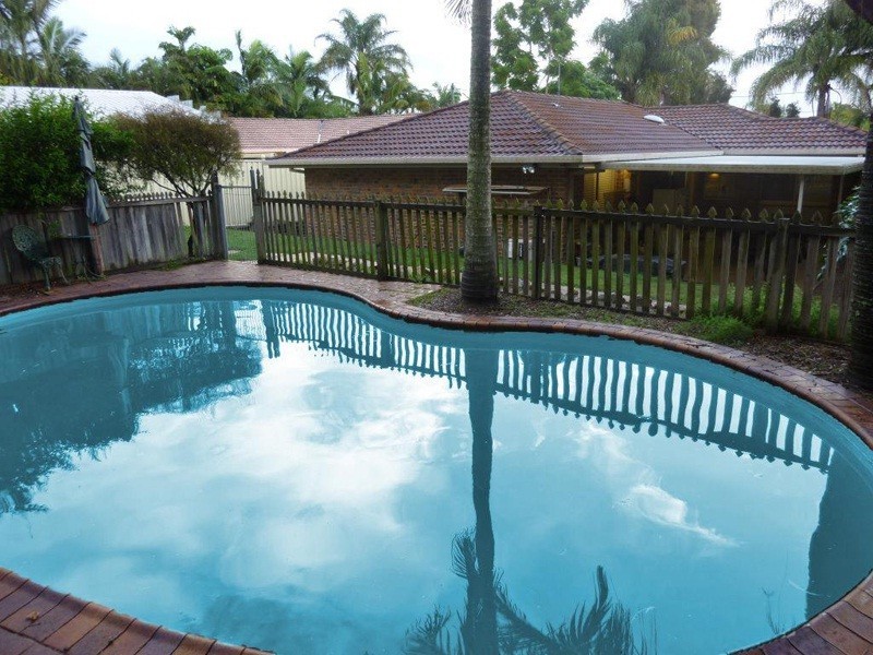 20 Woodbine Ave, Camira QLD 4300