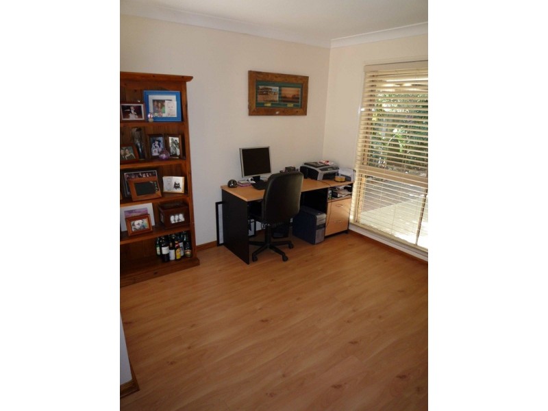 20 Woodbine Ave, Camira QLD 4300