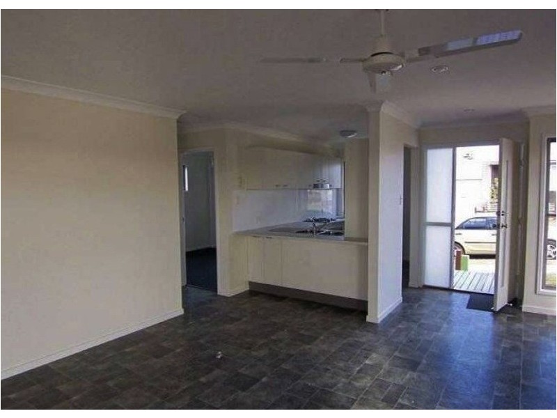 1 Cove Place, Springfield Lakes QLD 4300