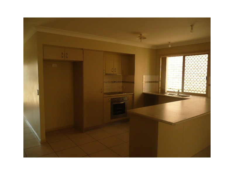 15 Freesia Place, Springfield Lakes QLD 4300