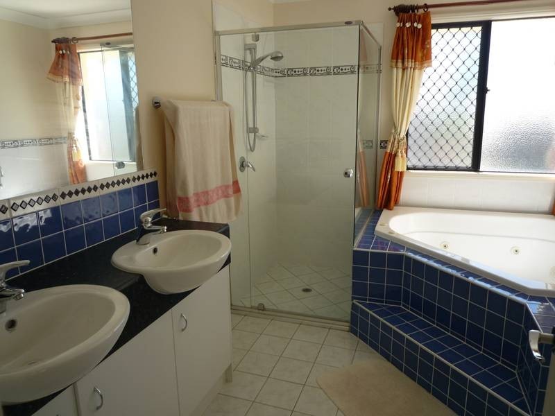 11 Fontana Way, Springfield Lakes QLD 4300