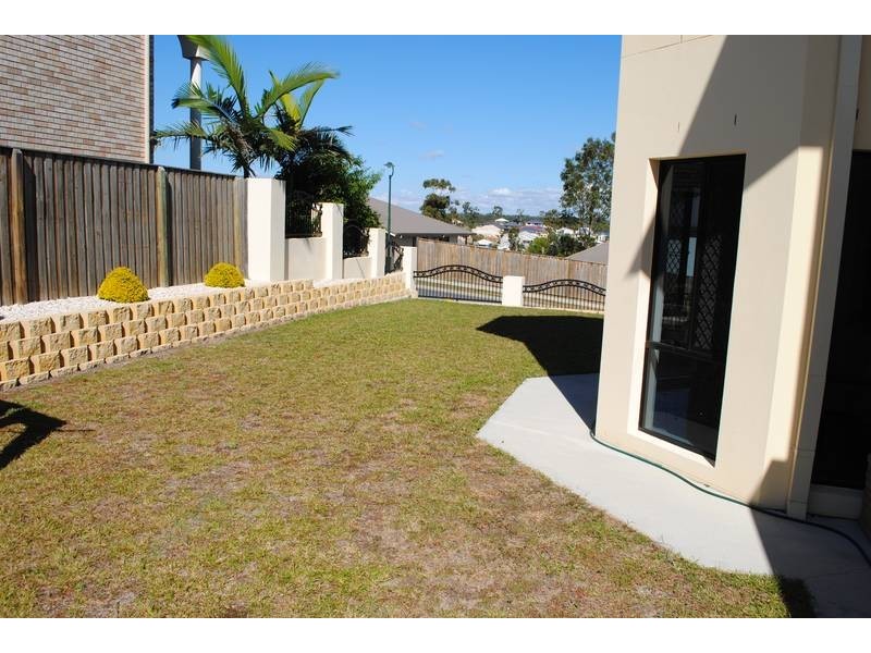11 Fontana Way, Springfield Lakes QLD 4300