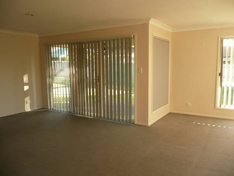 1 Central Street, Forest Lake QLD 4078