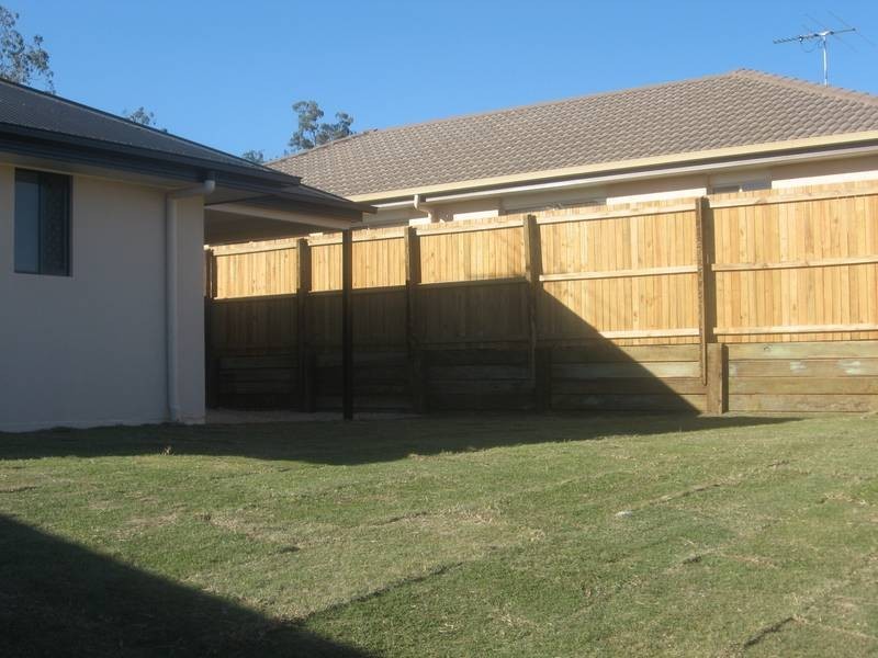 75 Opossum Circuit, Springfield Lakes QLD 4300