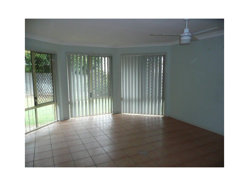 9 Pintail Crescent, Forest Lake QLD 4078