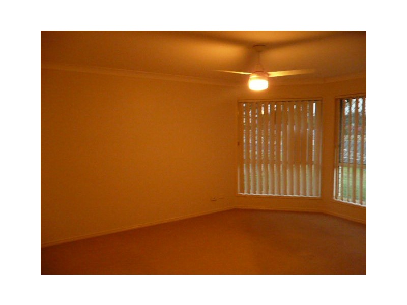 26 Vanessa Court, Camira QLD 4300