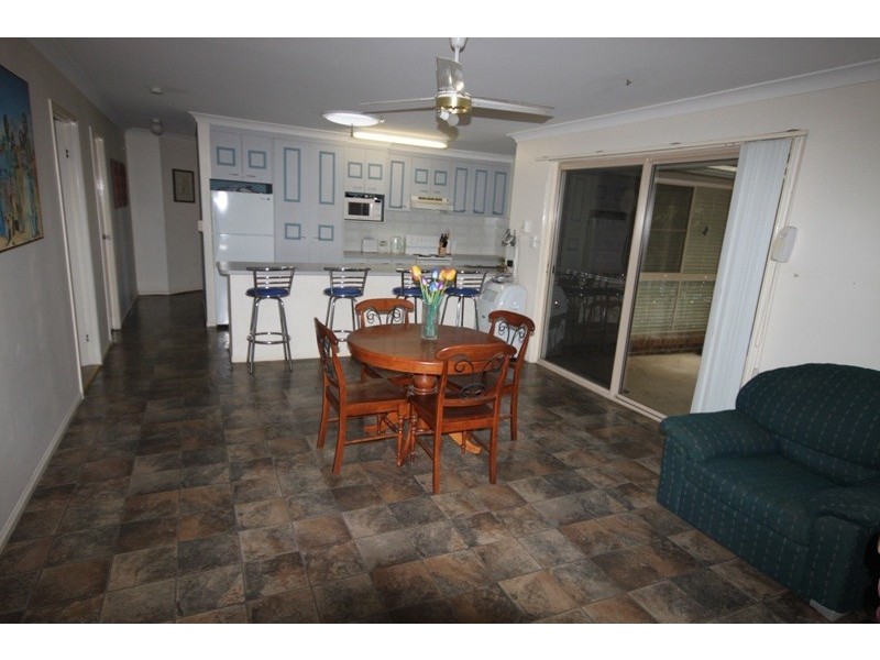 20 Woodbine Ave, Camira QLD 4300