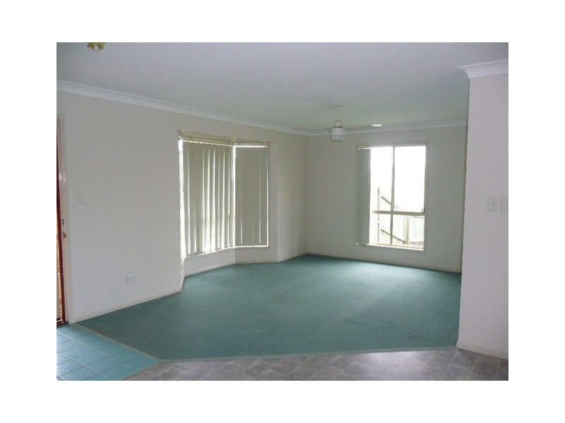 33 HIGHRIDGE ROAD, Springfield QLD 4300