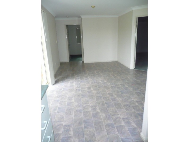 33 HIGHRIDGE ROAD, Springfield QLD 4300