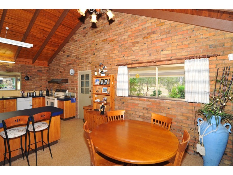 216 Jones Rd, Bellbird Park QLD 4300