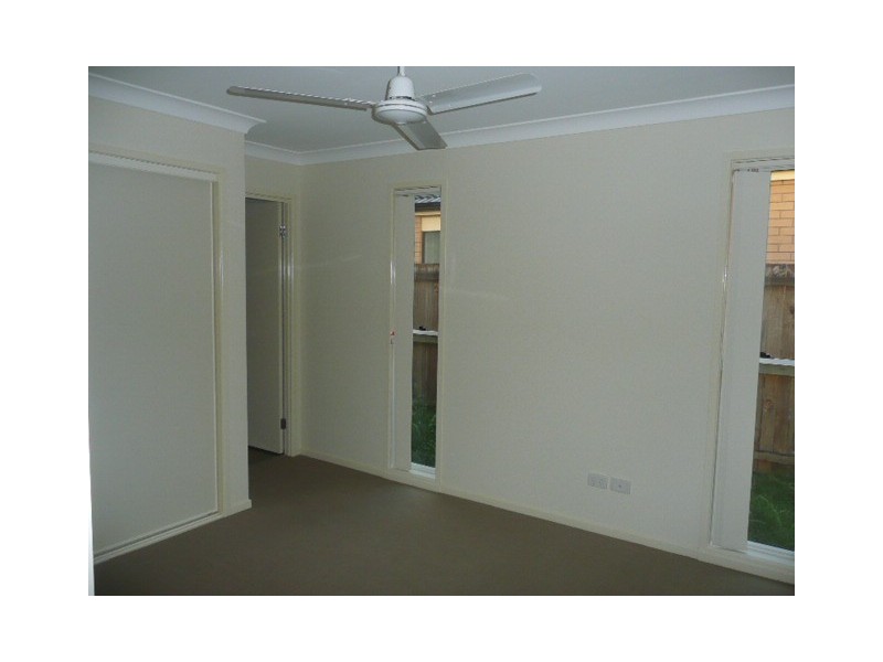 42 Griffen Place, Crestmead QLD 4132