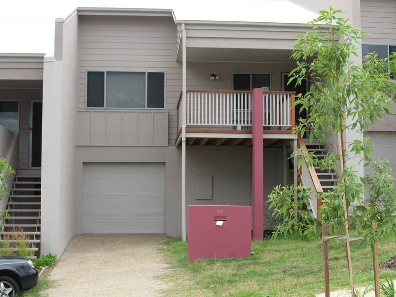 15 Creekside Drive, Springfield Lakes QLD 4300