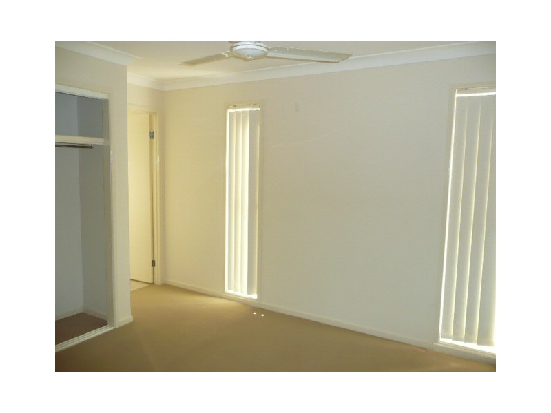 30 Griffen Place, Crestmead QLD 4132