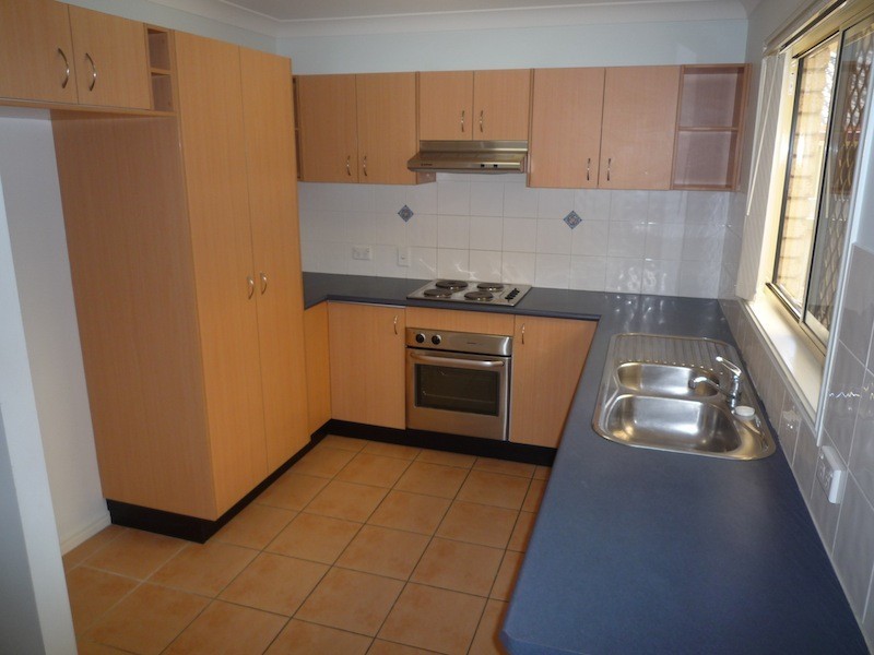 16 Ellen Cct, Springfield Lakes QLD 4300