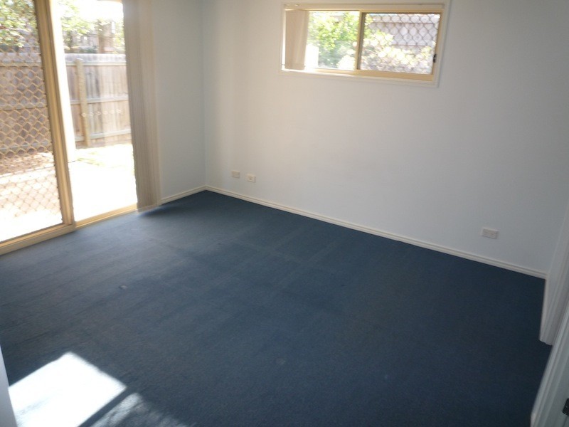 16 Ellen Cct, Springfield Lakes QLD 4300