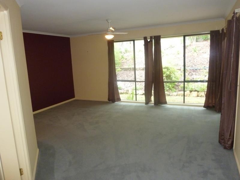 42 Berkshire Place, Springfield Lakes QLD 4300