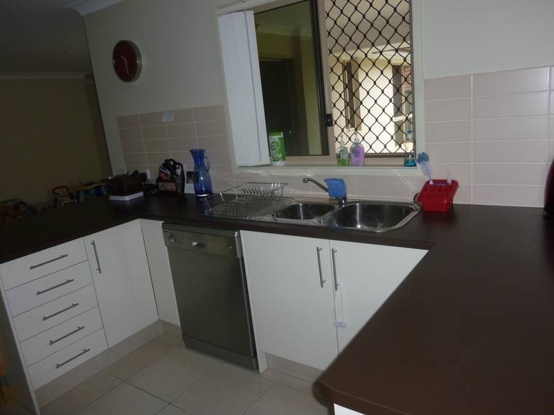 20 Riverside Crescent, Springfield Lakes QLD 4300