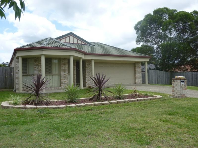 22 Starr Street, Forest Lake QLD 4078