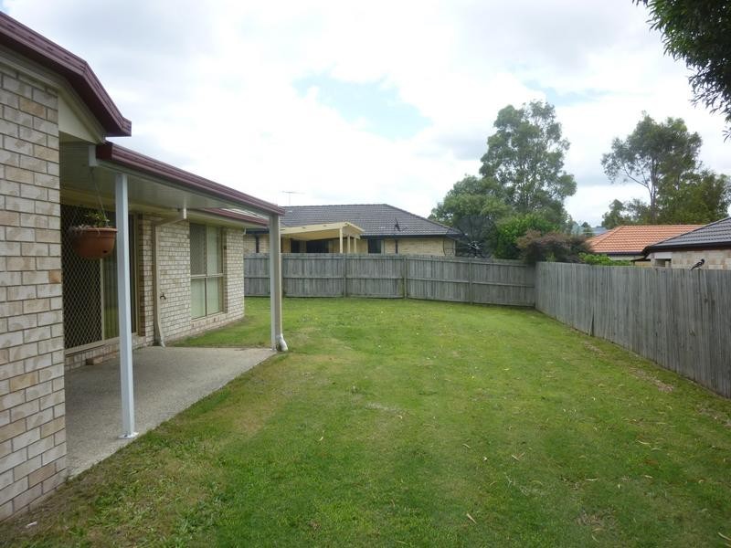 22 Starr Street, Forest Lake QLD 4078