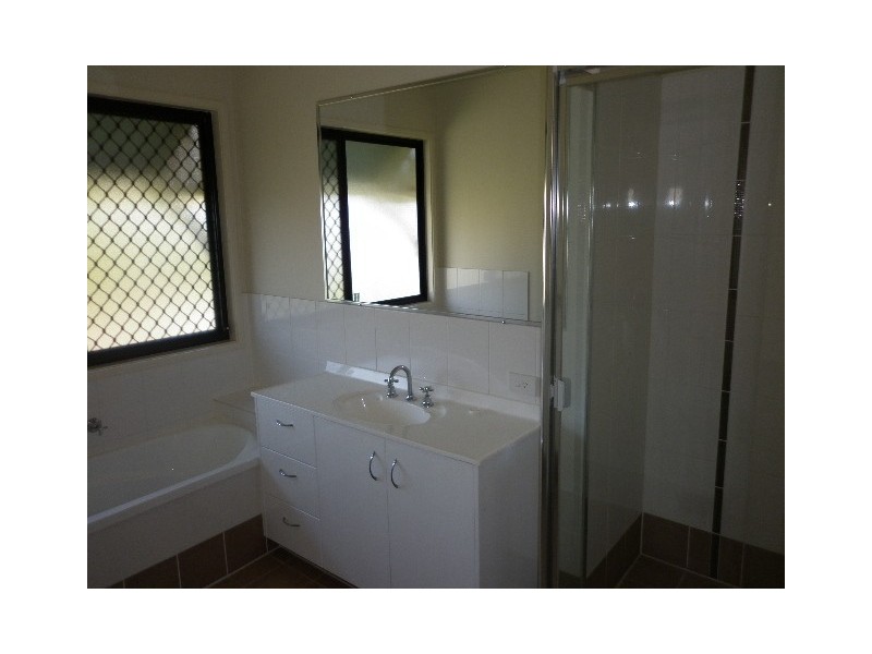 15 Dry Dock Circuit, Springfield Lakes QLD 4300