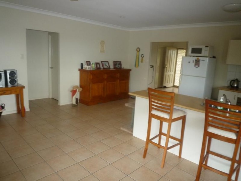 16 Greta Court, Camira QLD 4300